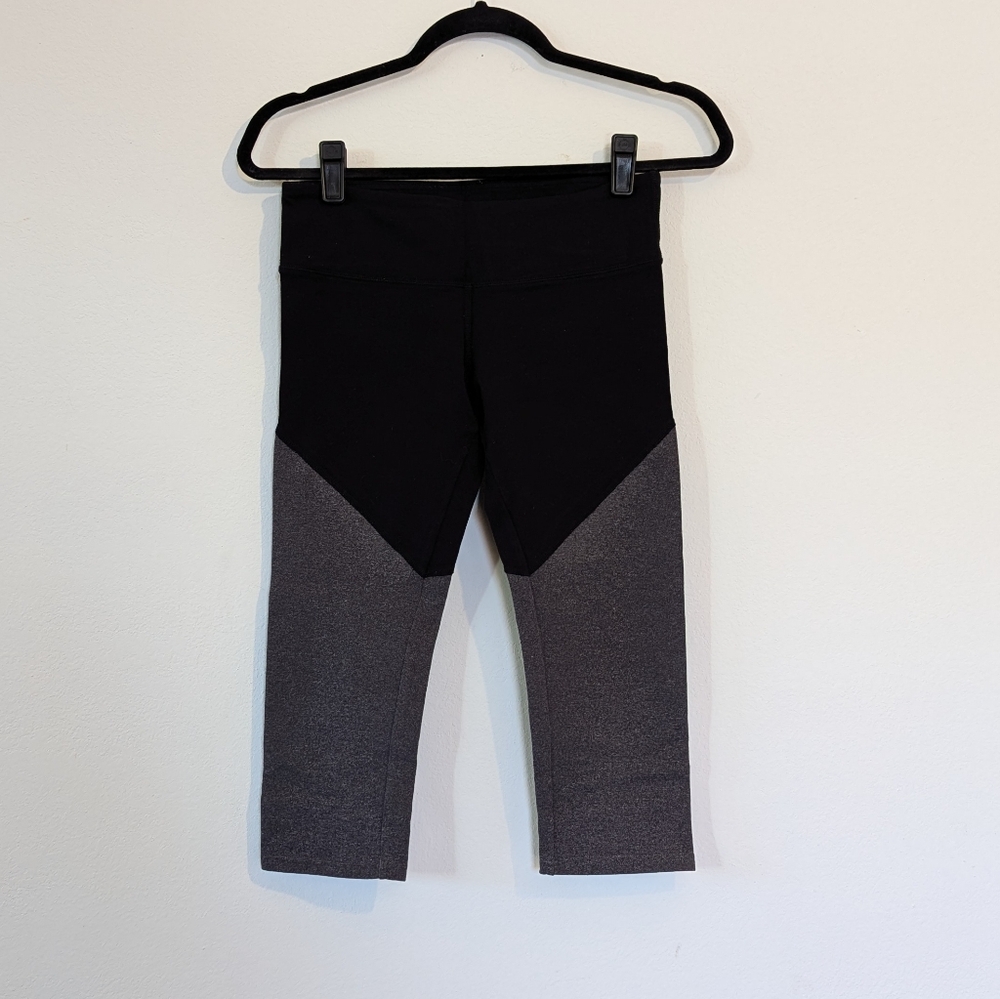 Alo Yoga Colorblock Capri Leggings Size Small